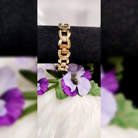 Givenchy watch - Picture 5 of 6